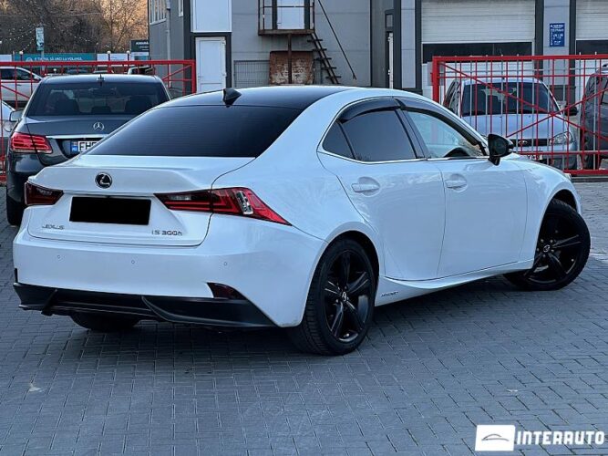 lexus IS 300h 2014
