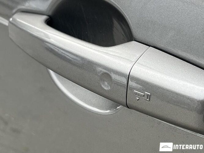 Land Rover Discovery 42 interauto-car