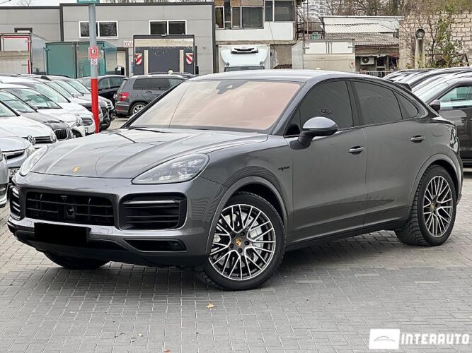 Porsche Cayenne E-Hybrid Coupe 2020 doar la InterAuto