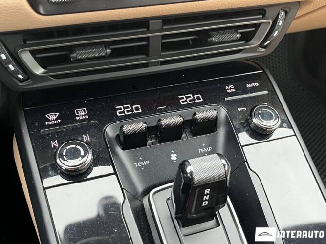 porsche 911 Carrera 2020