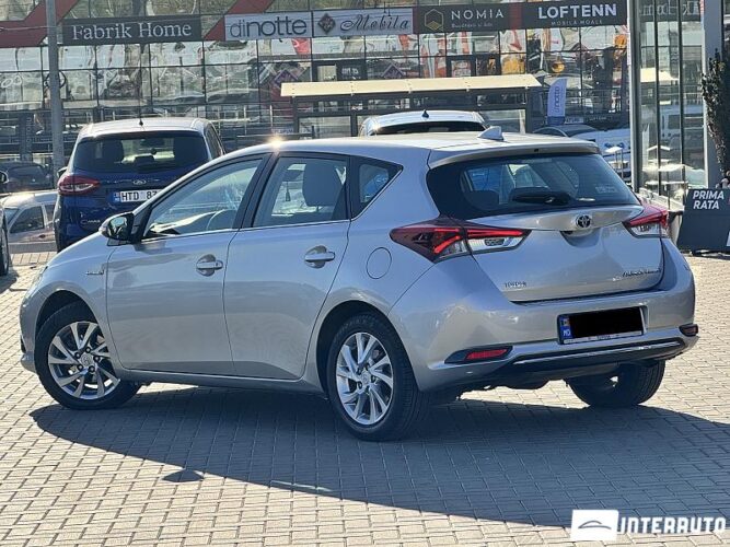 toyota Auris 2015