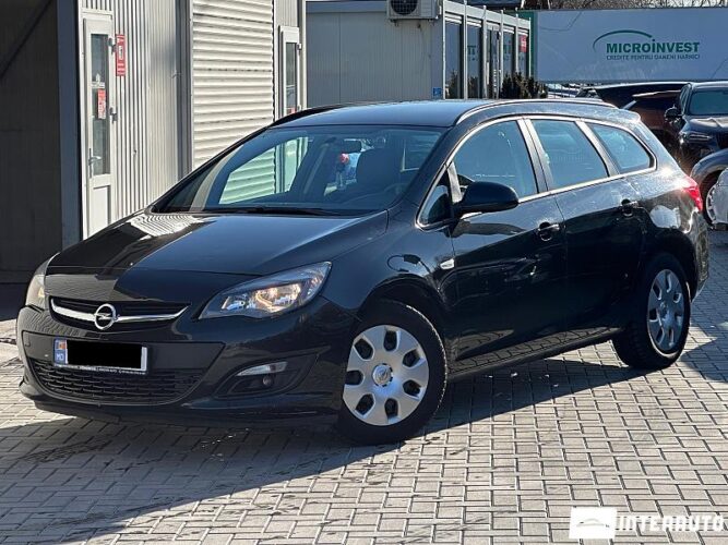 Opel Astra 2015 doar la InterAuto