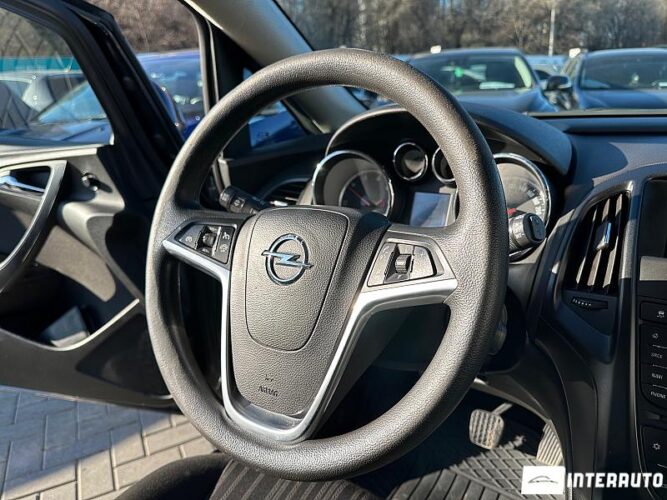 opel Astra 2015