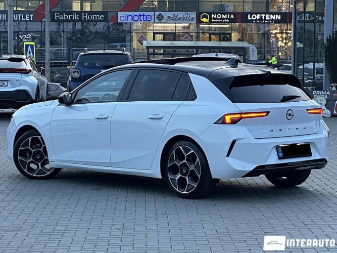 opel Astra 2022
