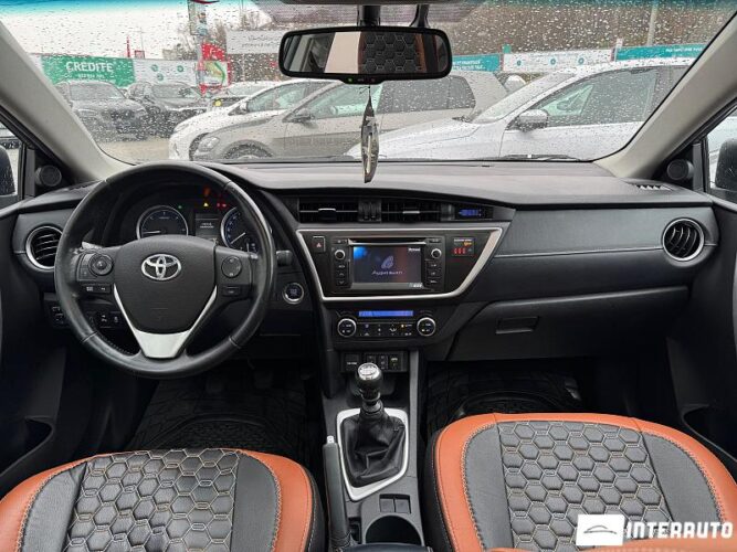 toyota Auris 2012