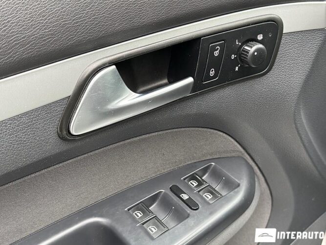 volkswagen Touran 2012