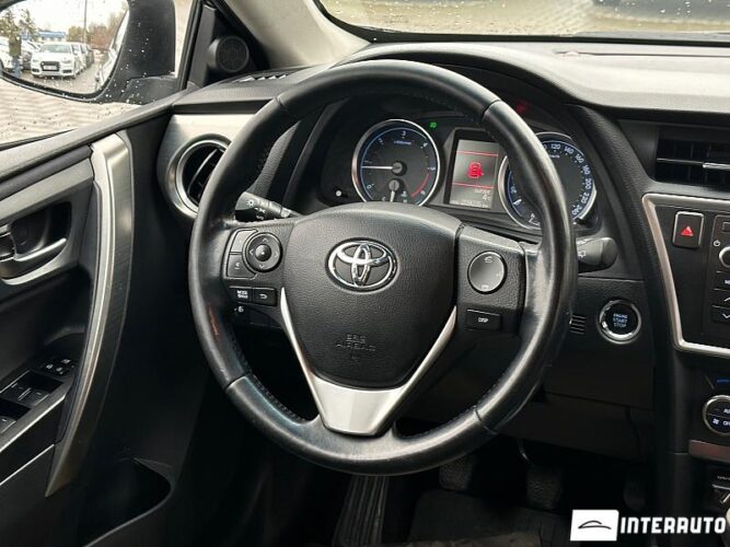 toyota Auris 2013