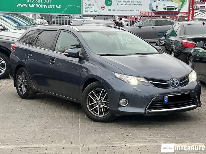 toyota Auris 2014