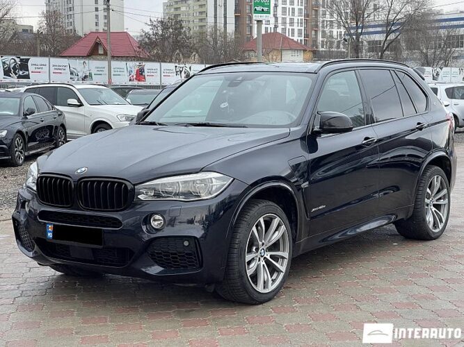 BMW X5 4.0e 2018 doar la InterAuto