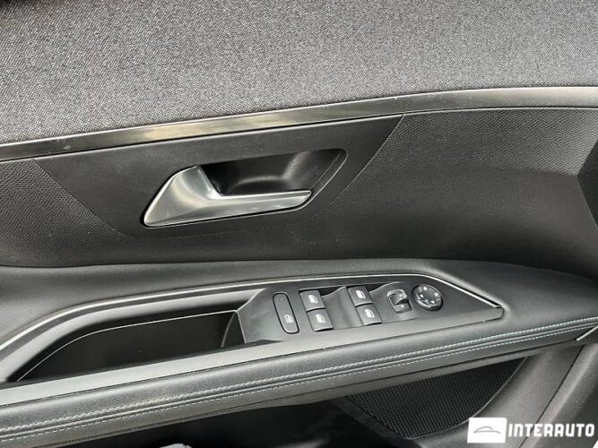 Peugeot 5008 35 peugeot 5008 2020