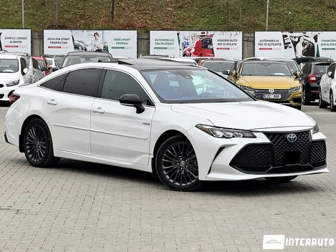 Toyota Avalon 2020 doar la InterAuto