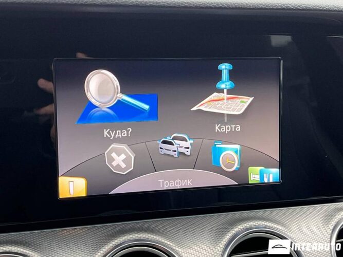 Mercedes E 220 41 mercedes E 220 2017