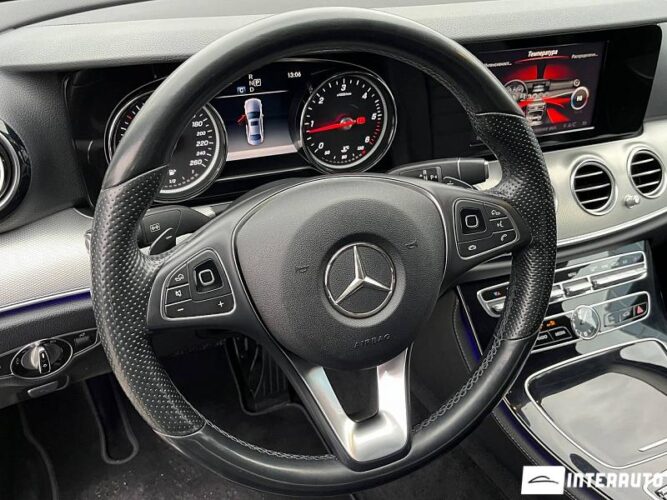 Mercedes E 220 38 mercedes E 220 2017