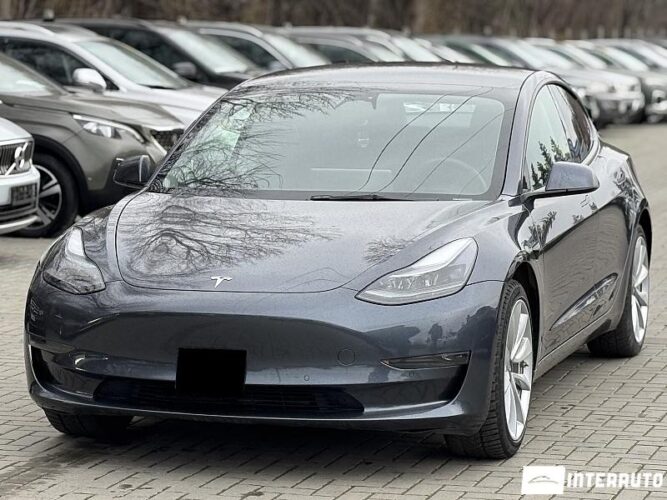 Tesla Model 3 2023 doar la InterAuto