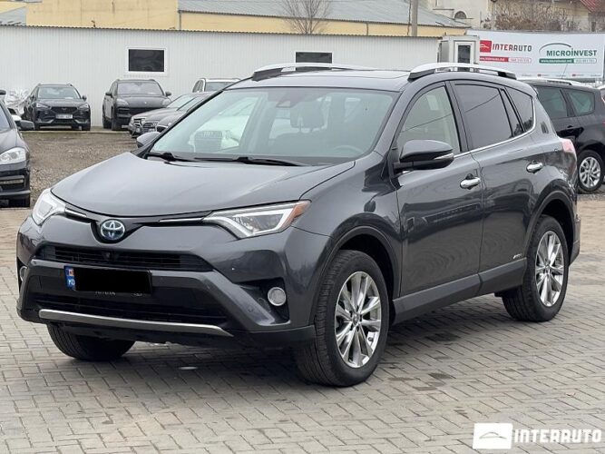Toyota Rav-4 2016 doar la InterAuto