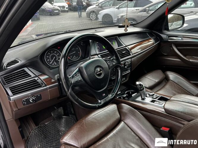 bmw X5 4.0D 2010