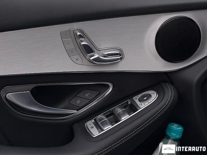 Mercedes GLC 220d Coupe 38 mercedes GLC 220d Coupe 2017