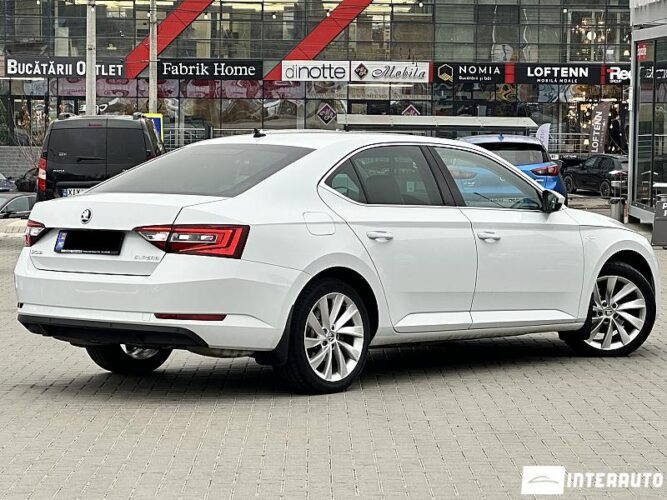 Skoda Superb 38 skoda Superb 2015