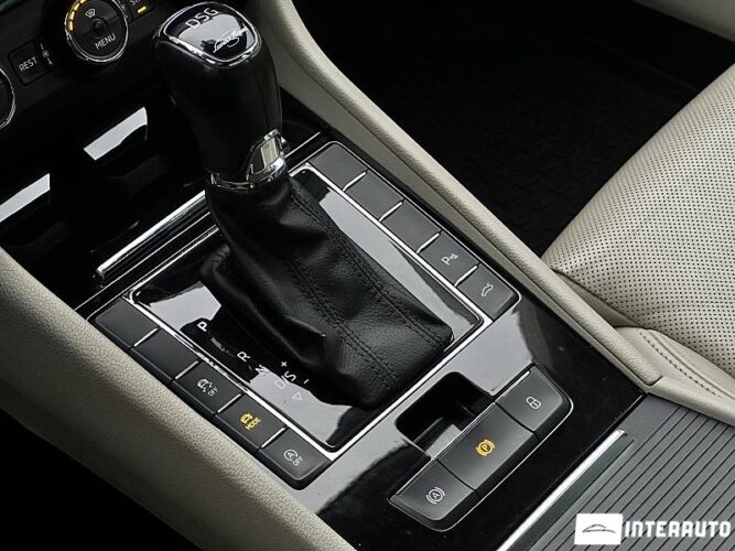 Skoda Superb 47 skoda Superb 2015