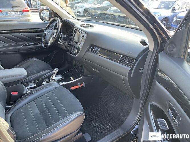 mitsubishi Outlander 2015