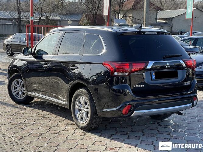 mitsubishi Outlander 2015