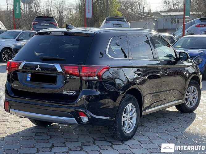 mitsubishi Outlander 2015