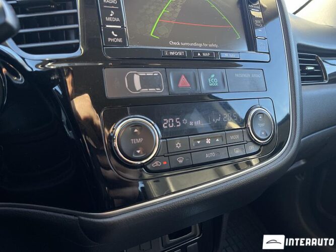 mitsubishi Outlander 2015