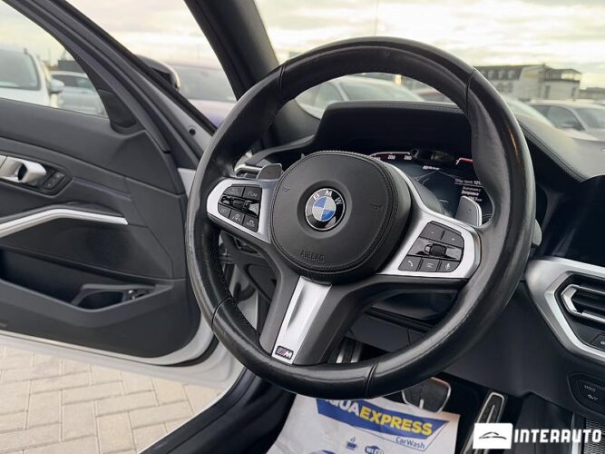 bmw 330E 2019