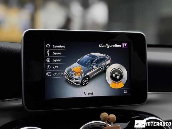 Mercedes GLC 220d Coupe 44 mercedes GLC 220d Coupe 2017