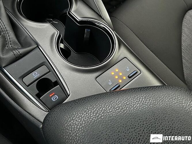 Toyota Camry 43 toyota Camry 2021