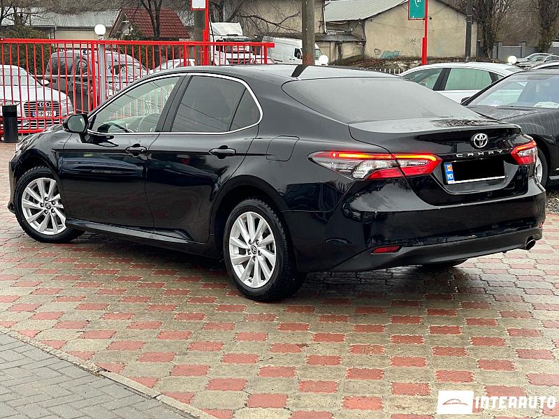 toyota Camry 2021