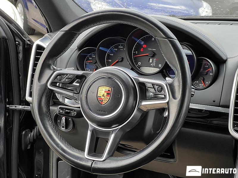 porsche Cayenne 2016