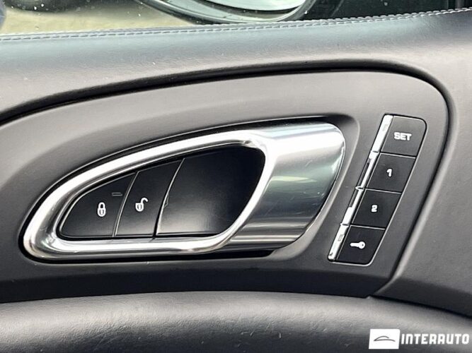 porsche Cayenne 2016