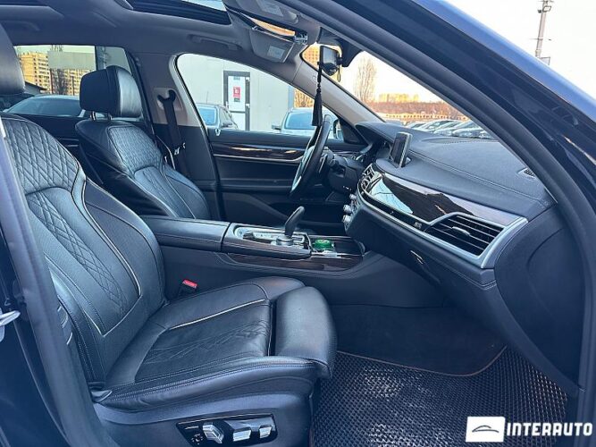 BMW 740 53 bmw 740 2020