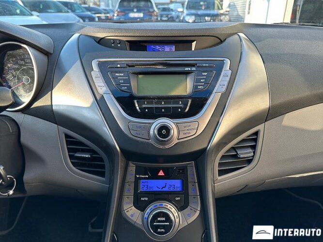 hyundai Elantra 2012