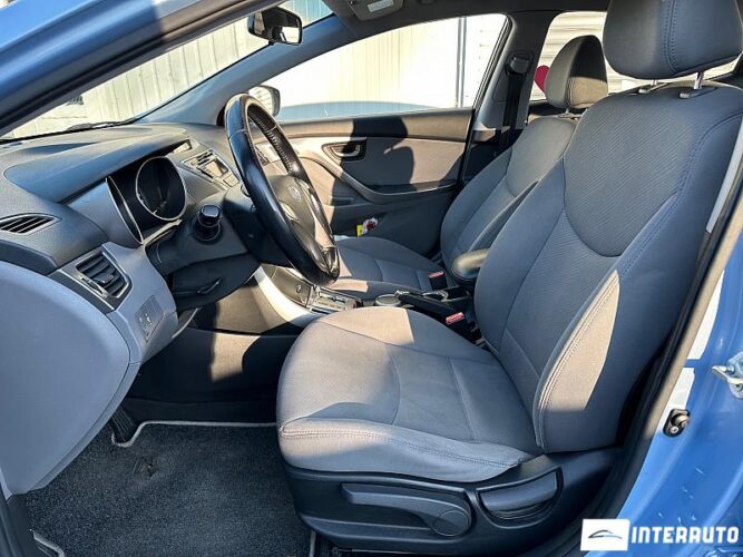 hyundai Elantra 2012