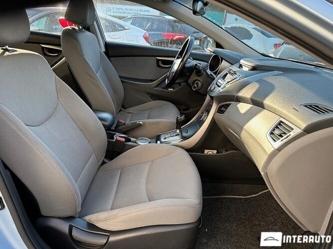 hyundai Elantra 2012