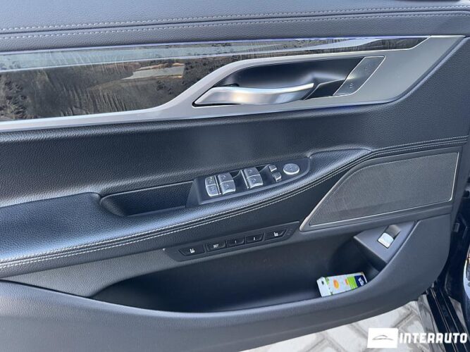 BMW 740 46 bmw 740 2021