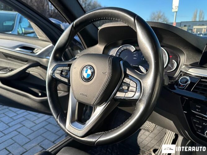 BMW 520 44 bmw 520 2017