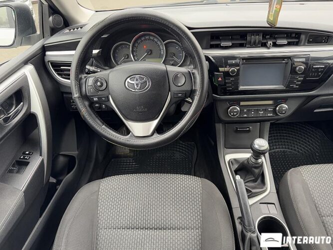 toyota Corolla 2015