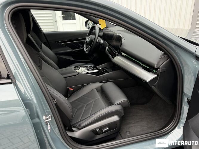 BMW 520 40 bmw 520 2023