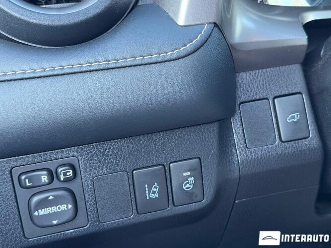 Toyota Rav-4 43 toyota Rav-4 2018