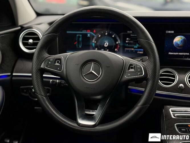 Mercedes E 220 47 mercedes E 220 2017