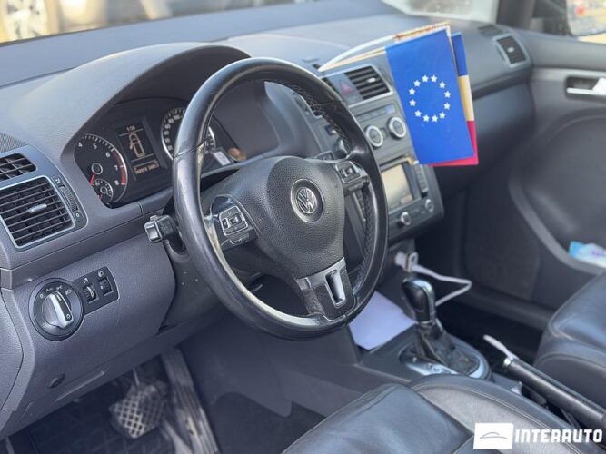 volkswagen Touran 2012