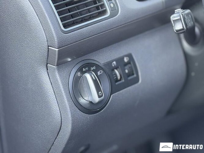 volkswagen Touran 2012