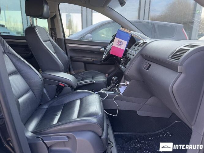 volkswagen Touran 2012