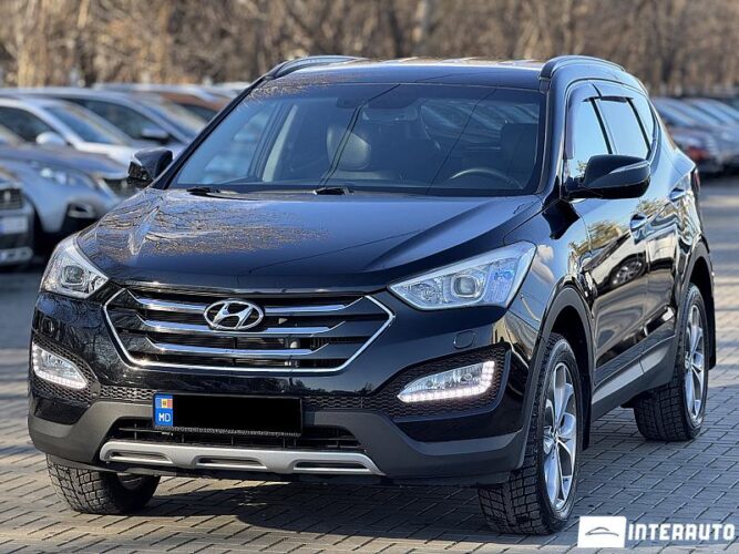 Hyundai Santa Fe 2012 doar la InterAuto