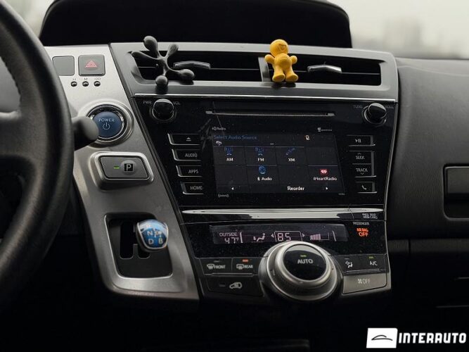 toyota Prius Plus / V 2017