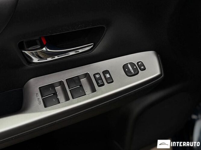 toyota Prius Plus / V 2017