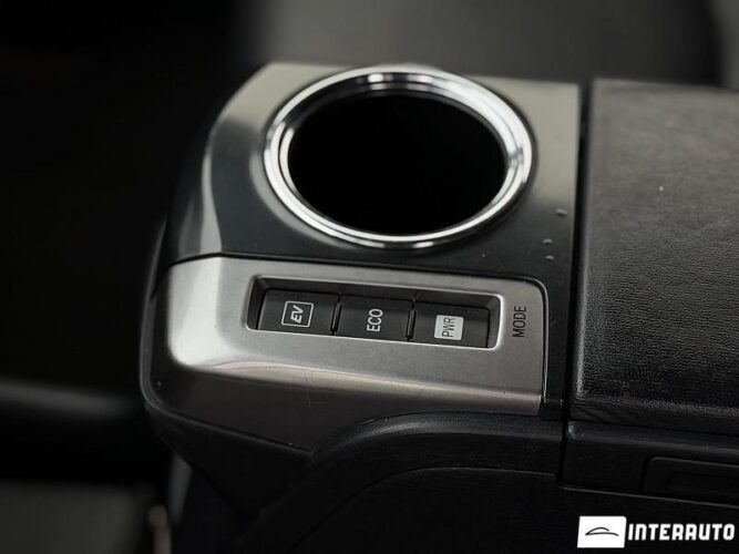 toyota Prius Plus / V 2017